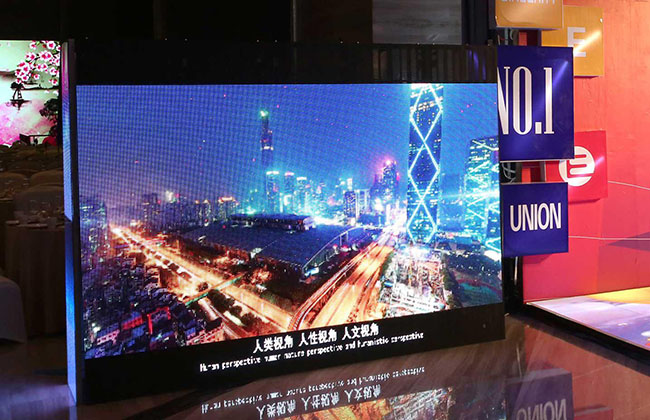 縱橫LED顯示領域，鏤空屏自帶高級感